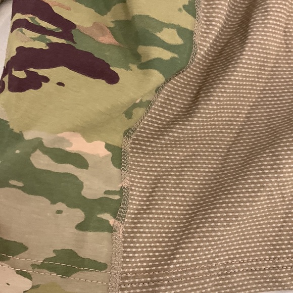 US Army Genuine Issue Multicam Flame Resistant Shirt w/Zipper Size Medium - Picture 6 of 8